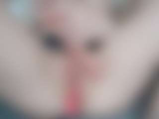 NaughtyBlooms's Live Sex Cam Show
