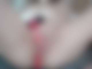 NaughtyBlooms's Live Sex Cam Show