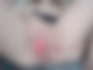 NaughtyBlooms's Live Sex Cam Show