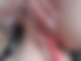 NaughtyBlooms's Live Sex Cam Show