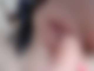 NaughtyBlooms's Live Sex Cam Show