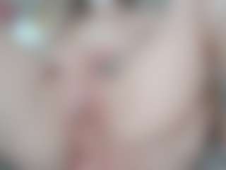 NaughtyBlooms's Live Sex Cam Show