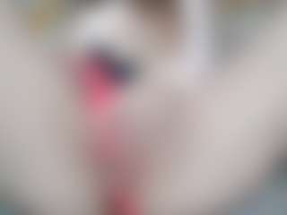 Live cam show with NaughtyBlooms - Blue Eyes on crypto-cams