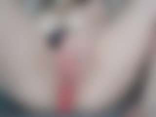 NaughtyBlooms's Live Sex Cam Show