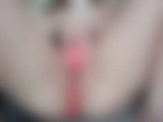 NaughtyBlooms's Live Sex Cam Show