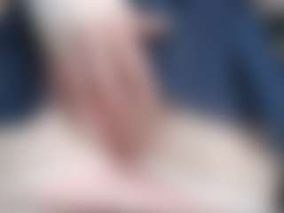 NaughtyBlooms's Live Sex Cam Show