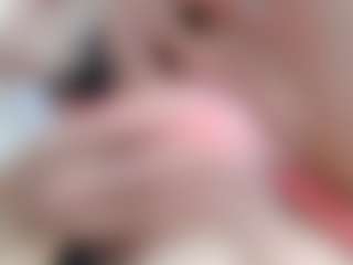 NaughtyBlooms's Live Sex Cam Show