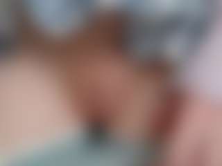 Live cam show with NaughtyBlooms - Small Tits on sexylive.show