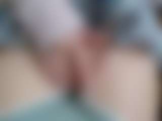 NaughtyBlooms's Live Sex Cam Show
