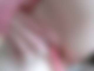 NaughtyBlooms's Live Sex Cam Show