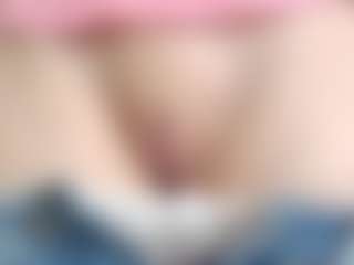 NaughtyBlooms's Live Sex Cam Show