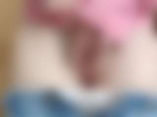 NaughtyBlooms's Live Sex Cam Show