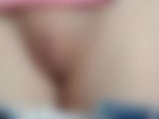 NaughtyBlooms's Live Sex Cam Show