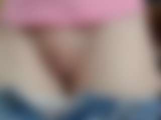 NaughtyBlooms's Live Sex Cam Show