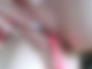 NaughtyBlooms's Live Sex Cam Show