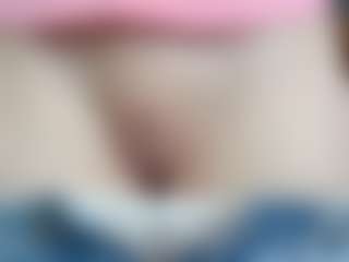 NaughtyBlooms's Live Sex Cam Show