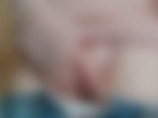NaughtyBlooms's Live Sex Cam Show