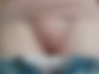 NaughtyBlooms's Live Sex Cam Show