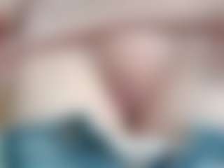 Live cam show with NaughtyBlooms - Blonde Hair on Hubzter Live