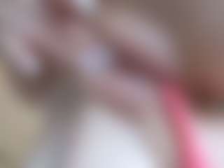 NaughtyBlooms's Live Sex Cam Show