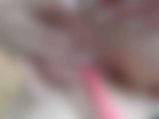 NaughtyBlooms's Live Sex Cam Show