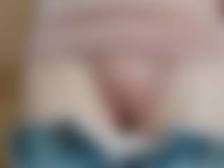 NaughtyBlooms's Live Sex Cam Show