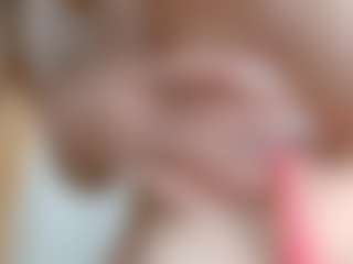NaughtyBlooms's Live Sex Cam Show