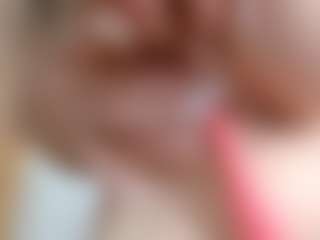 NaughtyBlooms's Live Sex Cam Show