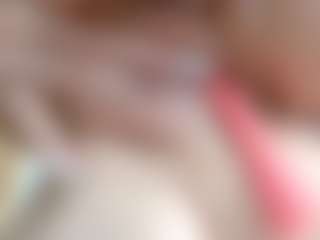NaughtyBlooms's Live Sex Cam Show