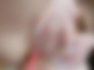 Live cam show with NaughtyBlooms - Shaved Pussy Lovense on AdultVida.com