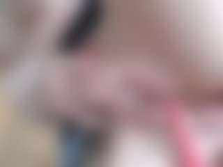 NaughtyBlooms's Live Sex Cam Show