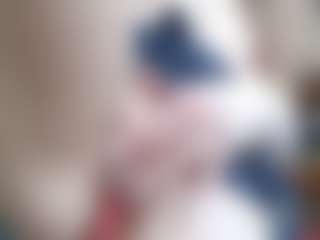 NaughtyBlooms's Live Sex Cam Show