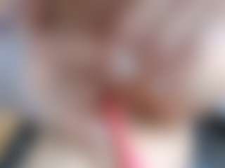 NaughtyBlooms's Live Sex Cam Show