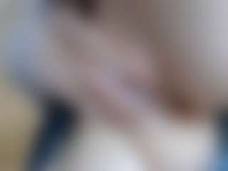 NaughtyBlooms's Live Sex Cam Show
