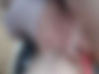 NaughtyBlooms's Live Sex Cam Show