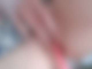 NaughtyBlooms's Live Sex Cam Show
