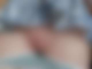 NaughtyBlooms's Live Sex Cam Show