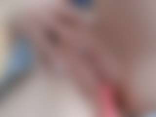 NaughtyBlooms's Live Sex Cam Show