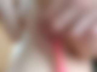 NaughtyBlooms's Live Sex Cam Show