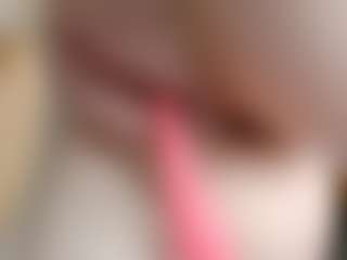 NaughtyBlooms's Live Sex Cam Show
