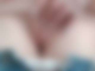 NaughtyBlooms's Live Sex Cam Show