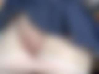 NaughtyBlooms's Live Sex Cam Show