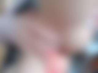 NaughtyBlooms's Live Sex Cam Show