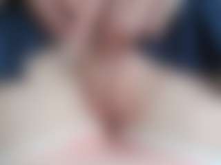 NaughtyBlooms's Live Sex Cam Show