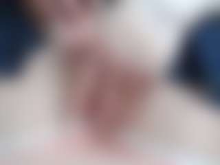 NaughtyBlooms's Live Sex Cam Show