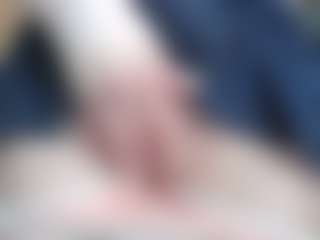 NaughtyBlooms's Live Sex Cam Show