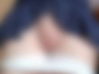 Live cam show with NaughtyBlooms - Sexy on StripNow