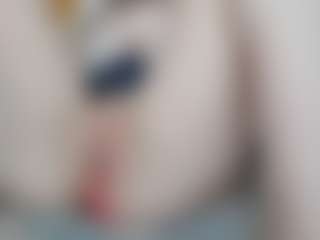 NaughtyBlooms's Live Sex Cam Show