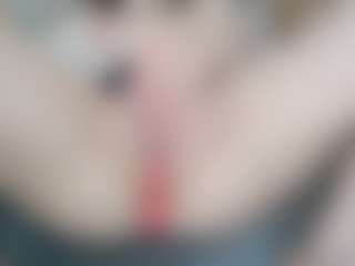 NaughtyBlooms's Live Sex Cam Show