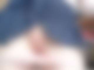 NaughtyBlooms's Live Sex Cam Show